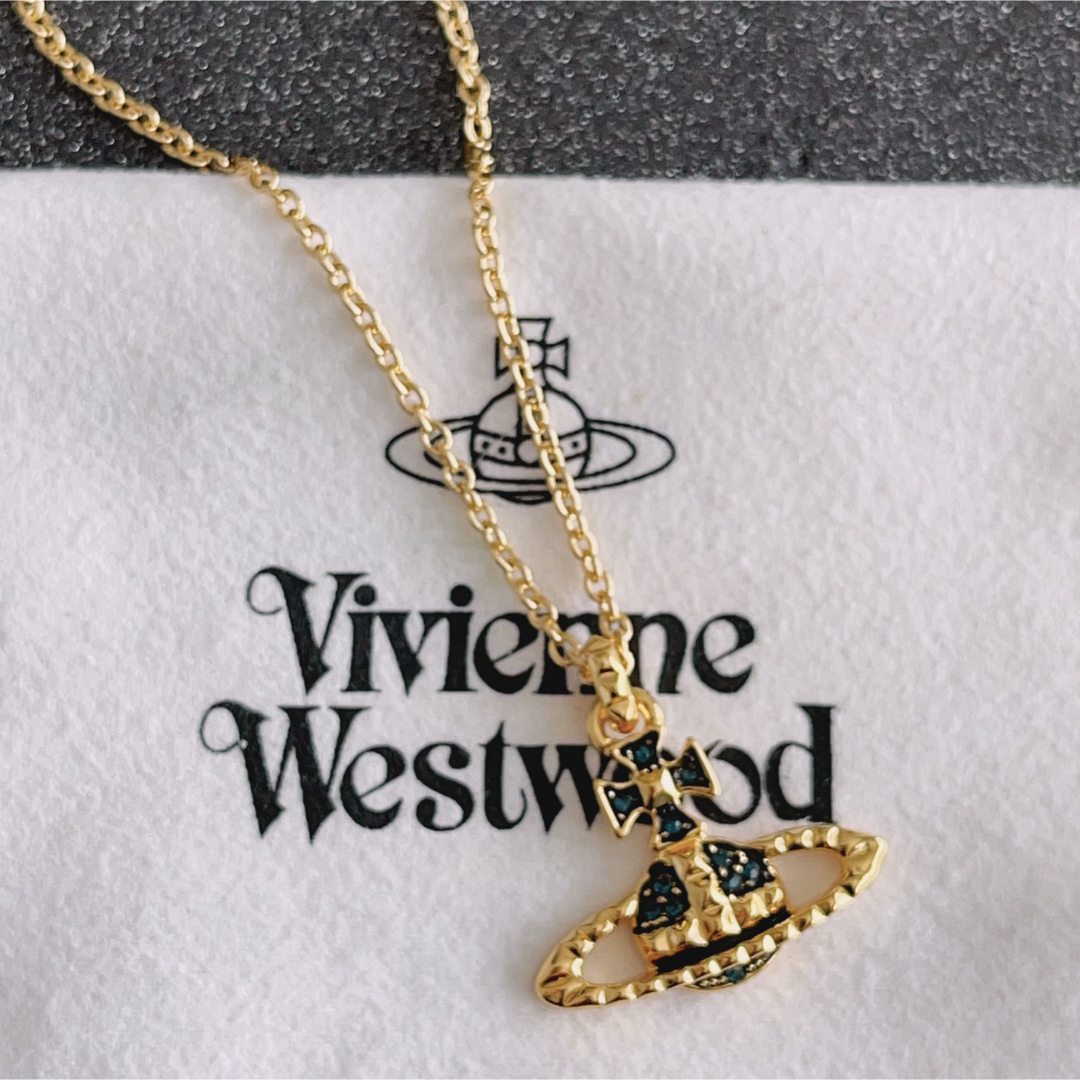 Vivienne Westwood(ヴィヴィアンウエストウッド)のヴィヴィアンウエストウッド　バスレリーフネックレス　 レディースのアクセサリー(ネックレス)の商品写真