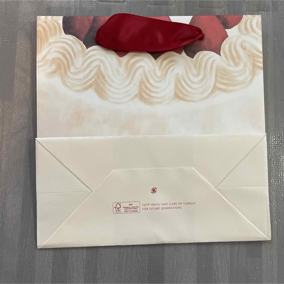 gelato pique(ジェラートピケ)のジェラートピケ　ショッパー　紙袋　ケーキ レディースのバッグ(ショップ袋)の商品写真