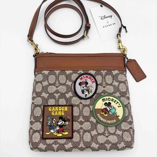 コーチ(COACH)の【DISNEY X COACH】メッセンジャー クロスボディ・シグネチャー(ショルダーバッグ)