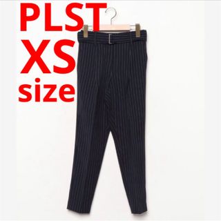 プラステ(PLST)の1回だけ着用★ PLST バックサテンストレッチ太ベルト付きテーパードパンツ(カジュアルパンツ)