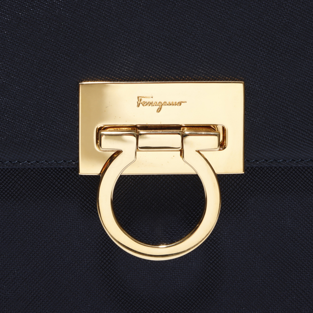 Salvatore Ferragamo(サルヴァトーレフェラガモ)のフェラガモ FERRAGAMO ガンチーニ ハンドバッグ レディースのバッグ(ハンドバッグ)の商品写真