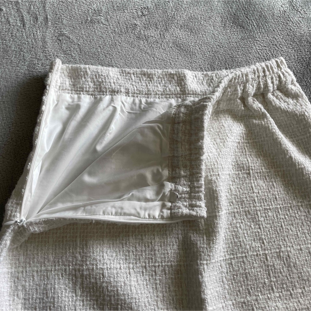 SHEIN(シーイン)の【美品】SHEIN ホワイトツィードセットアップ　S  スカートは大きめ レディースのレディース その他(セット/コーデ)の商品写真