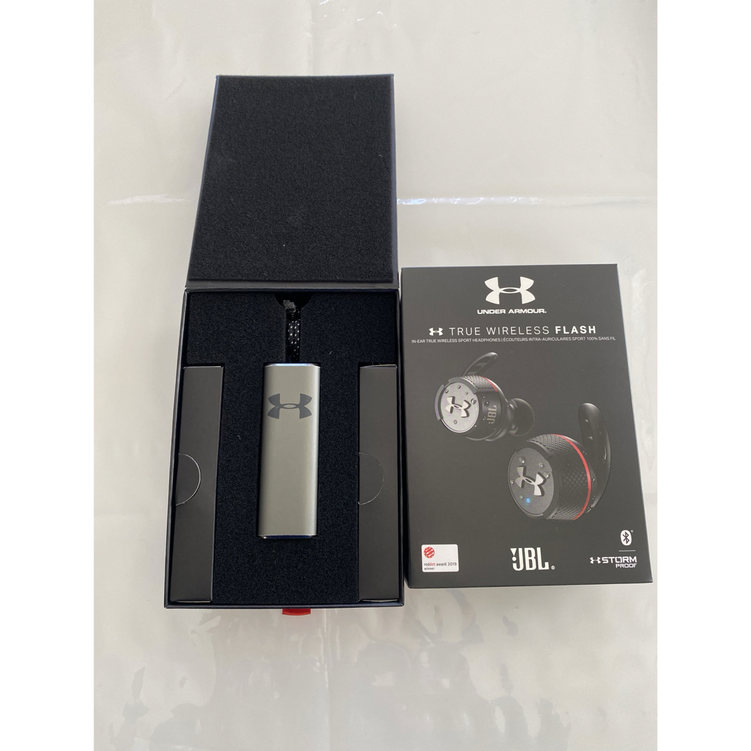 UNDER ARMOUR(アンダーアーマー)のUNDER ARMOUR UA SPORT WIRELESS FLASH BL… スマホ/家電/カメラのオーディオ機器(ヘッドフォン/イヤフォン)の商品写真