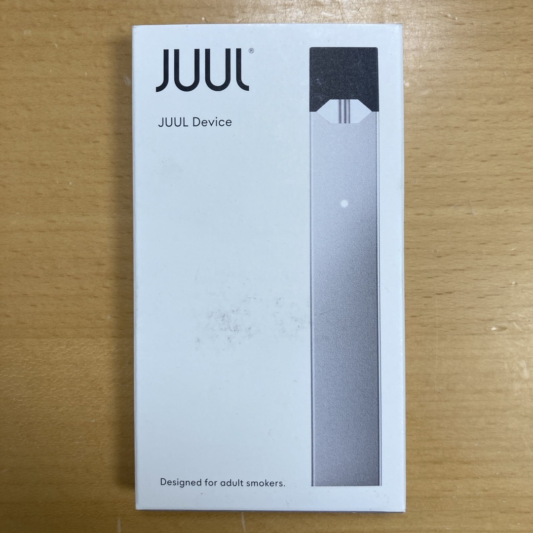 JUUL basic kit 本体 silver メンズのファッション小物(タバコグッズ)の商品写真