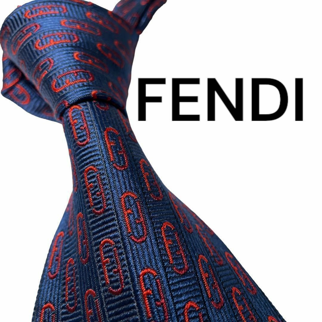 FENDI(フェンディ)の624✨美品✨FENDI ネクタイ　ズッカ柄　総柄　ハイブランド　高級感 メンズのファッション小物(ネクタイ)の商品写真