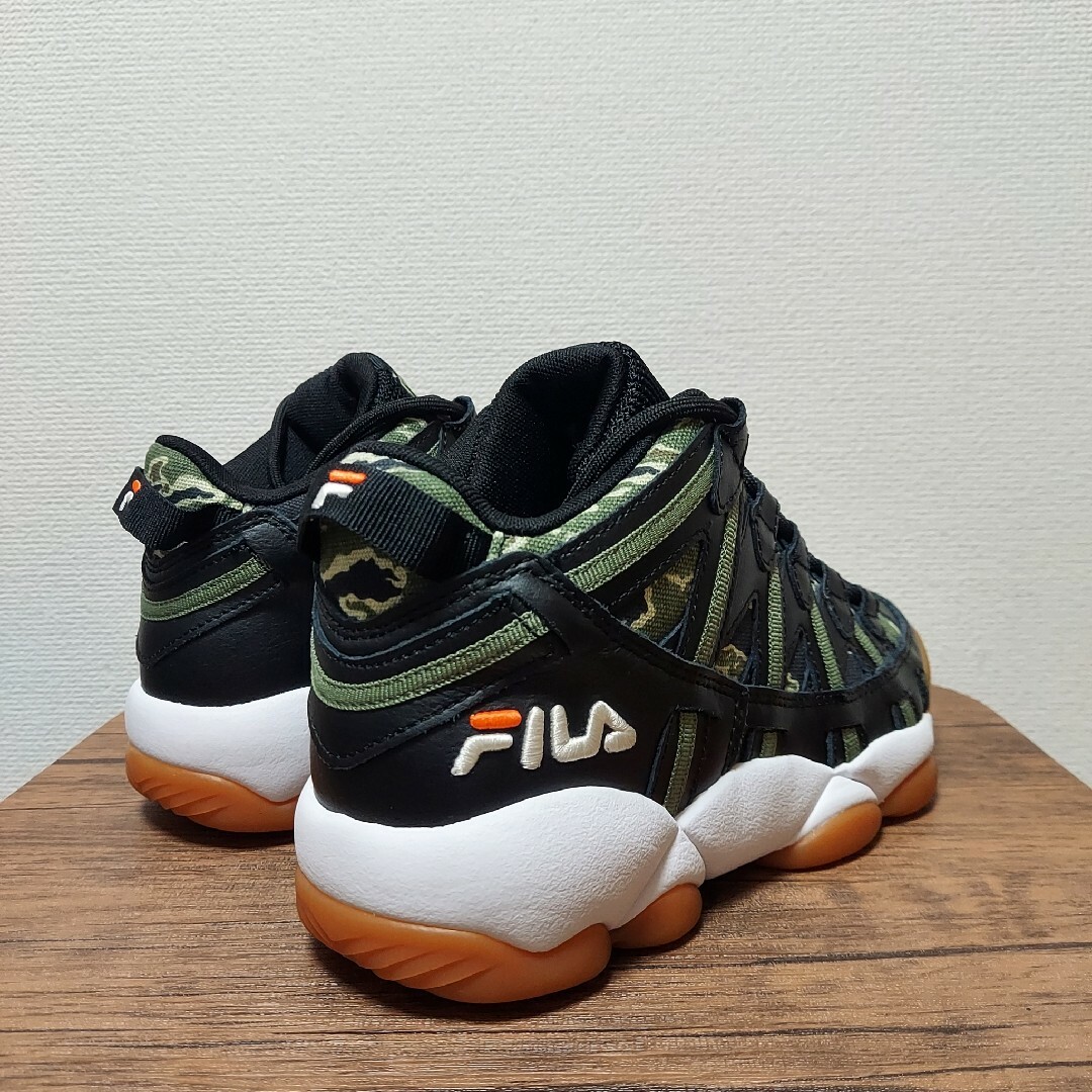 FILA(フィラ)のFILA フィラ スタックハウス スパゲティー　未使用　メンズ　25cm メンズの靴/シューズ(スニーカー)の商品写真