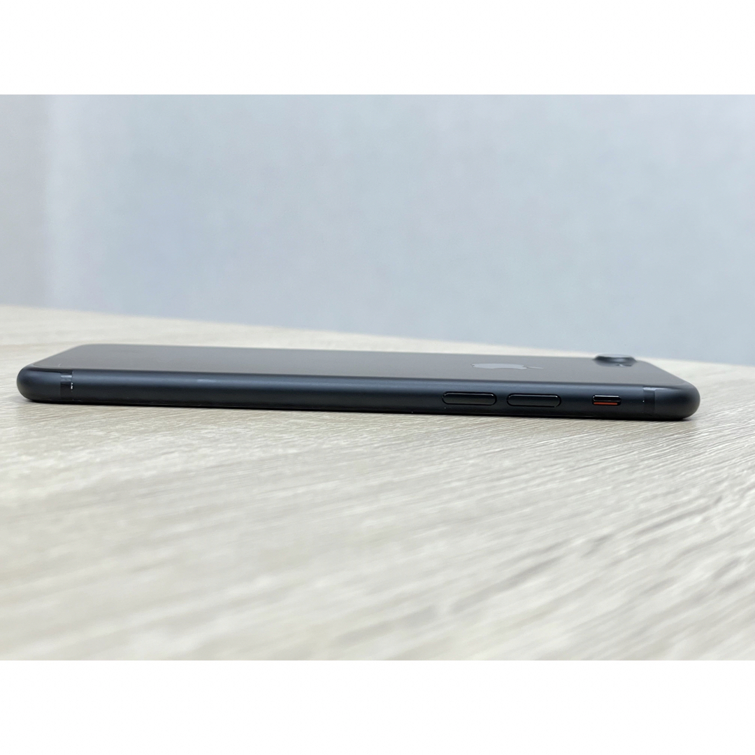 Apple(アップル)のiPhone7  32GB SIMフリー 32GB ブラック スマホ/家電/カメラのスマートフォン/携帯電話(スマートフォン本体)の商品写真