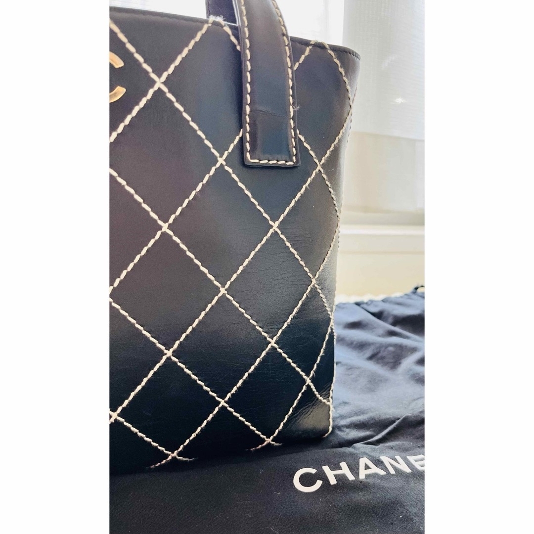 CHANEL(シャネル)のCHANEL シャネル ワイルドステッチ ハンドバッグ ココマーク ブラック  レディースのバッグ(ハンドバッグ)の商品写真