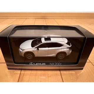 キョウショウ(京商)の【ミニチュアカー】LEXUS NX200t 1:43(ミニカー)