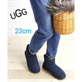 UGG AUSTRALIA - UGG アグクラッシックミニ ムートンブーツ 箱付き 23cm ショートブーツ紺