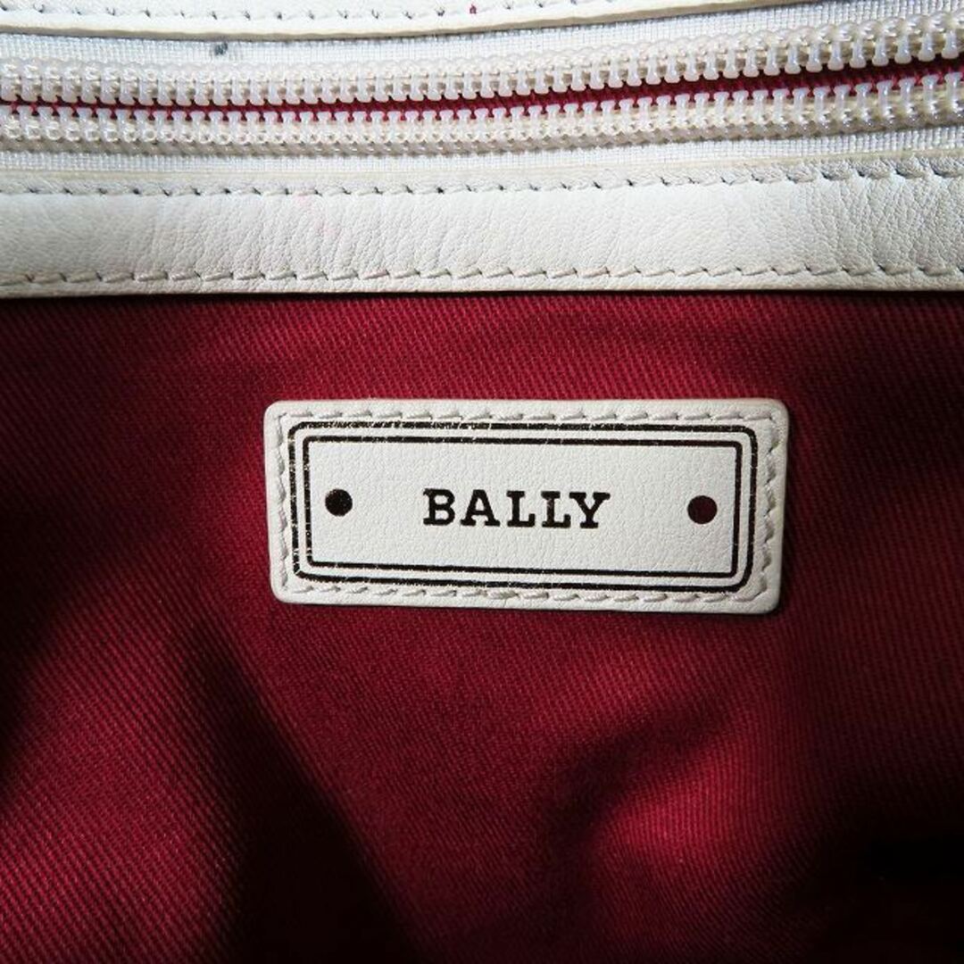 Bally(バリー)のバリー BALLY パンチングレザー トートバッグ ハンドバッグ 肩掛け可 レディースのバッグ(トートバッグ)の商品写真