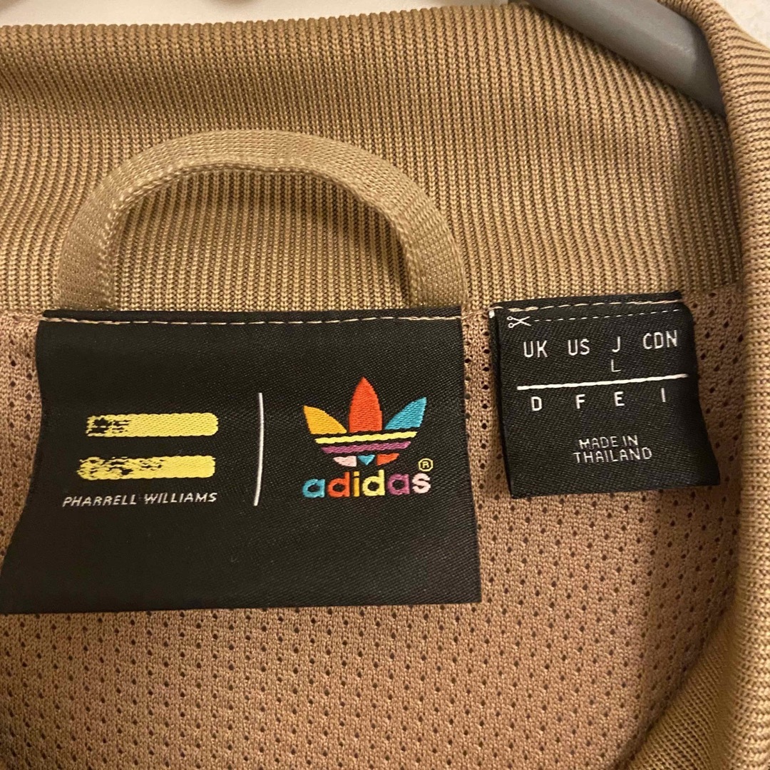 adidas(アディダス)のadidas PHARRELL WILLIAMS トラックジャケット メンズのトップス(ジャージ)の商品写真