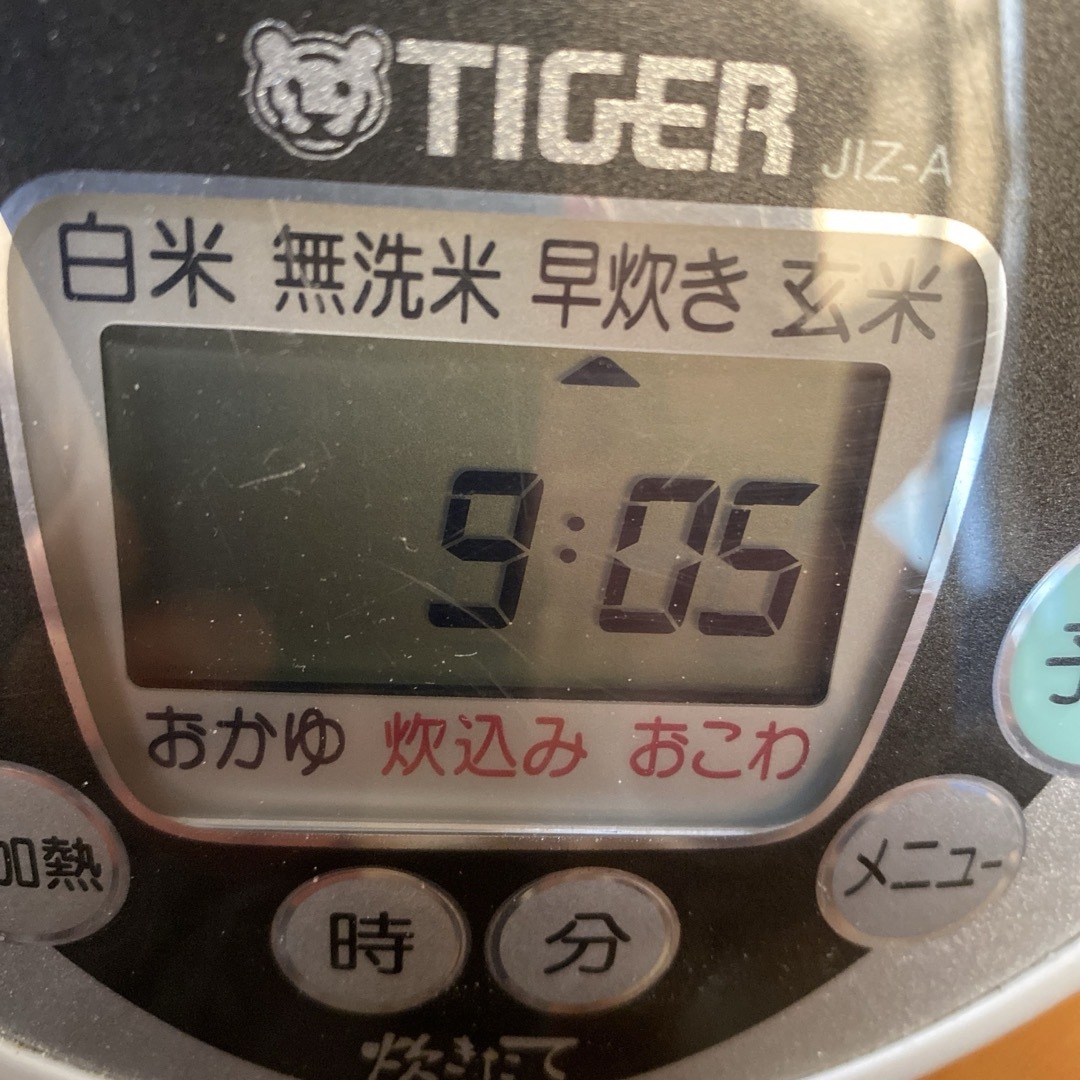 TIGER(タイガー)のTIGER  タイガー炊きたて　IH炊飯ジャー　8合炊き　難あり スマホ/家電/カメラの調理家電(炊飯器)の商品写真