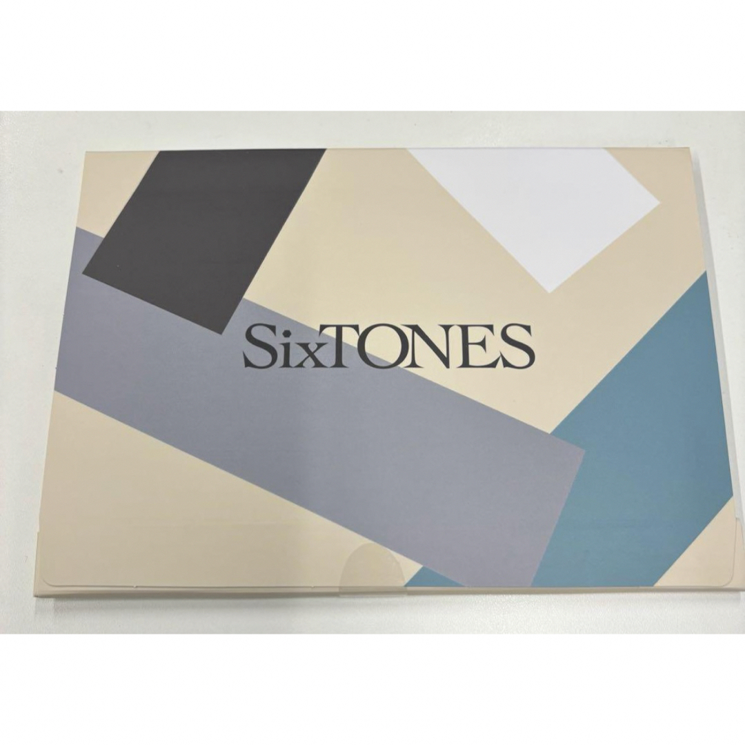 SixTONES カレンダー2024 FC限定版 エンタメ/ホビーの声優グッズ(カレンダー)の商品写真