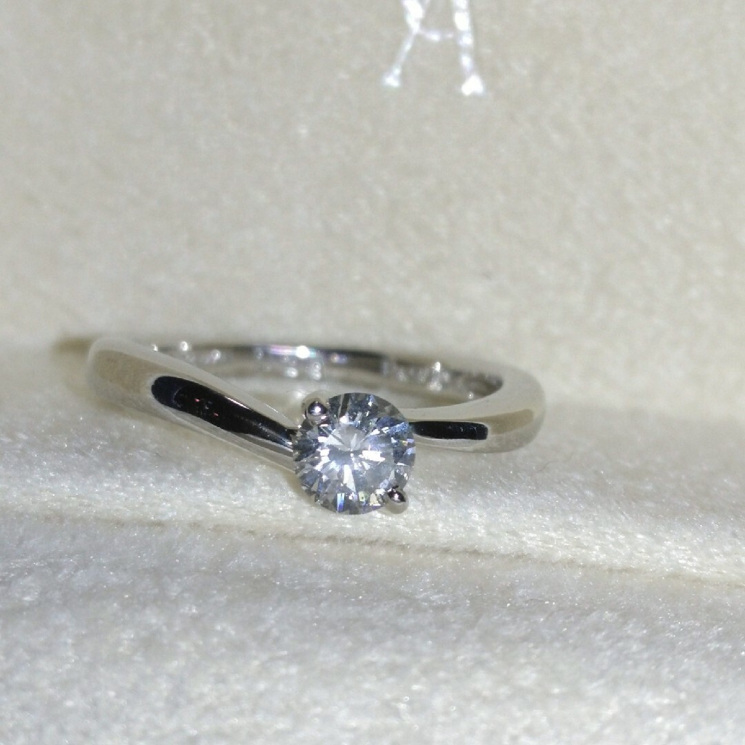 Vendome Aoyama(ヴァンドームアオヤマ)のヴァンドーム 一粒ダイヤ 0.25ct プラチナ Pt950 ダイヤモンドリング レディースのアクセサリー(リング(指輪))の商品写真