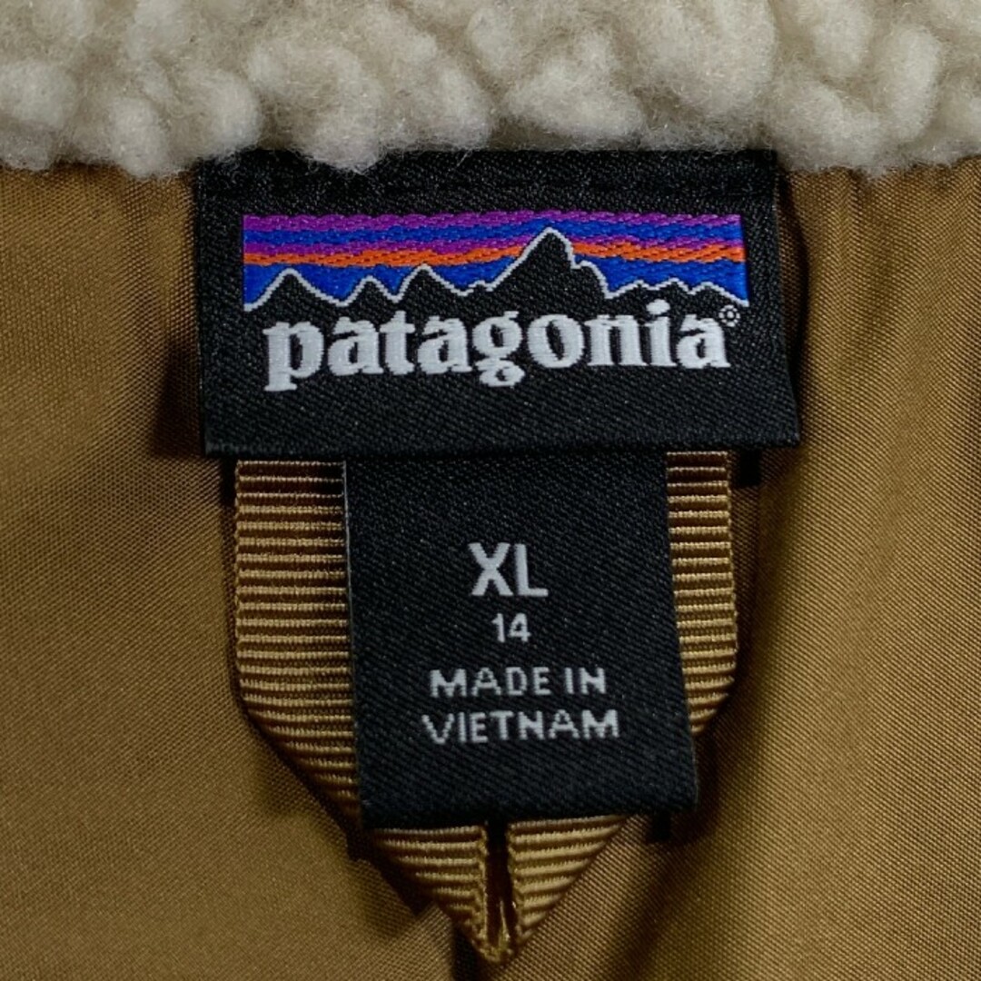 patagonia(パタゴニア)のpatagonia パタゴニア 18AW kids Retro-X レトロX フリースジャケット クリーム 65625 Size XL 14 キッズ/ベビー/マタニティのキッズ服男の子用(90cm~)(ジャケット/上着)の商品写真