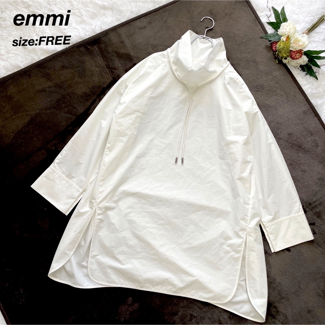 emmi(エミ)の【ゆったり✨】emmi エミ　プルオーバーワンピース ハイネック ホワイト レディースのワンピース(ひざ丈ワンピース)の商品写真