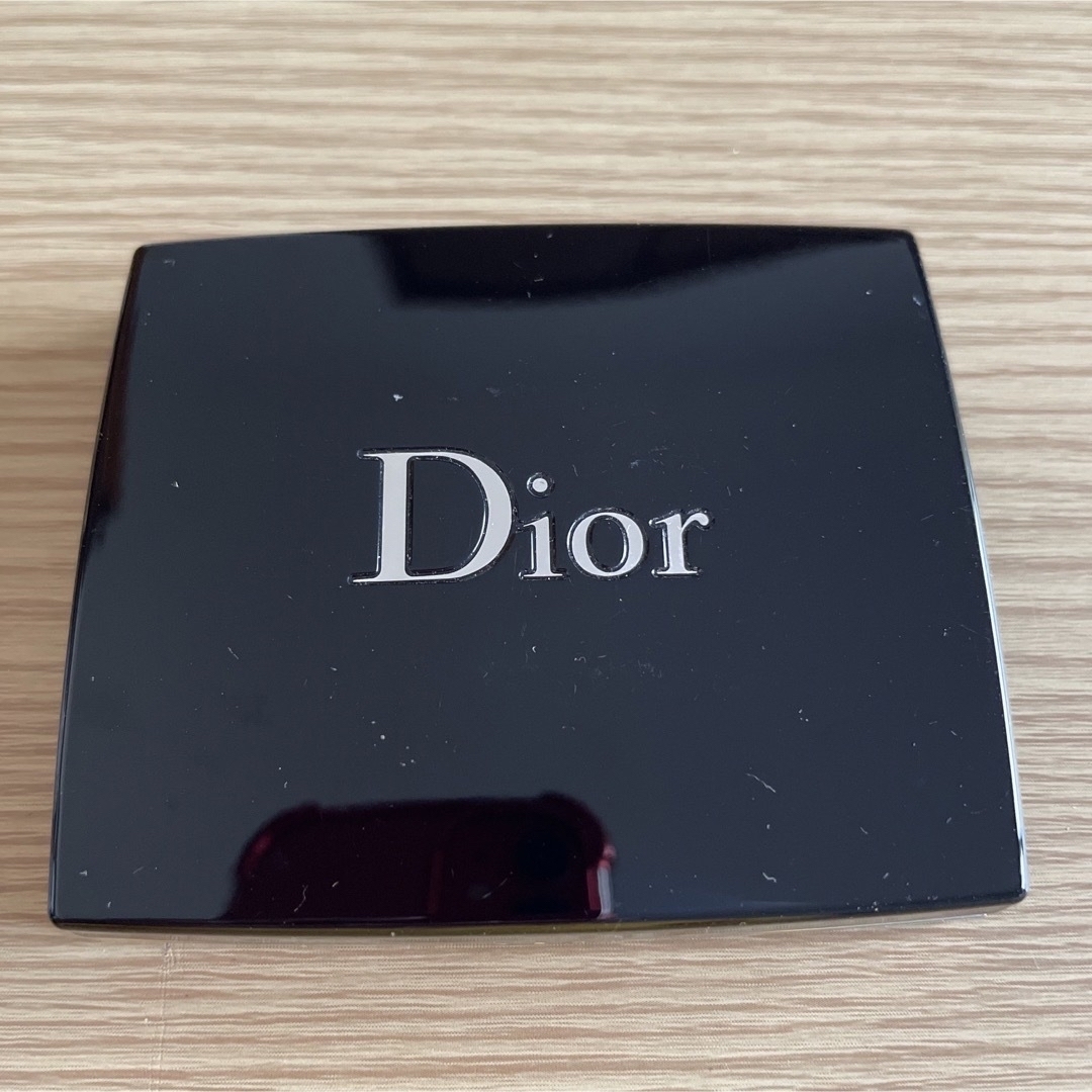 Dior(ディオール)のディオールサンククルールクチュール659アーリーバード コスメ/美容のベースメイク/化粧品(アイシャドウ)の商品写真