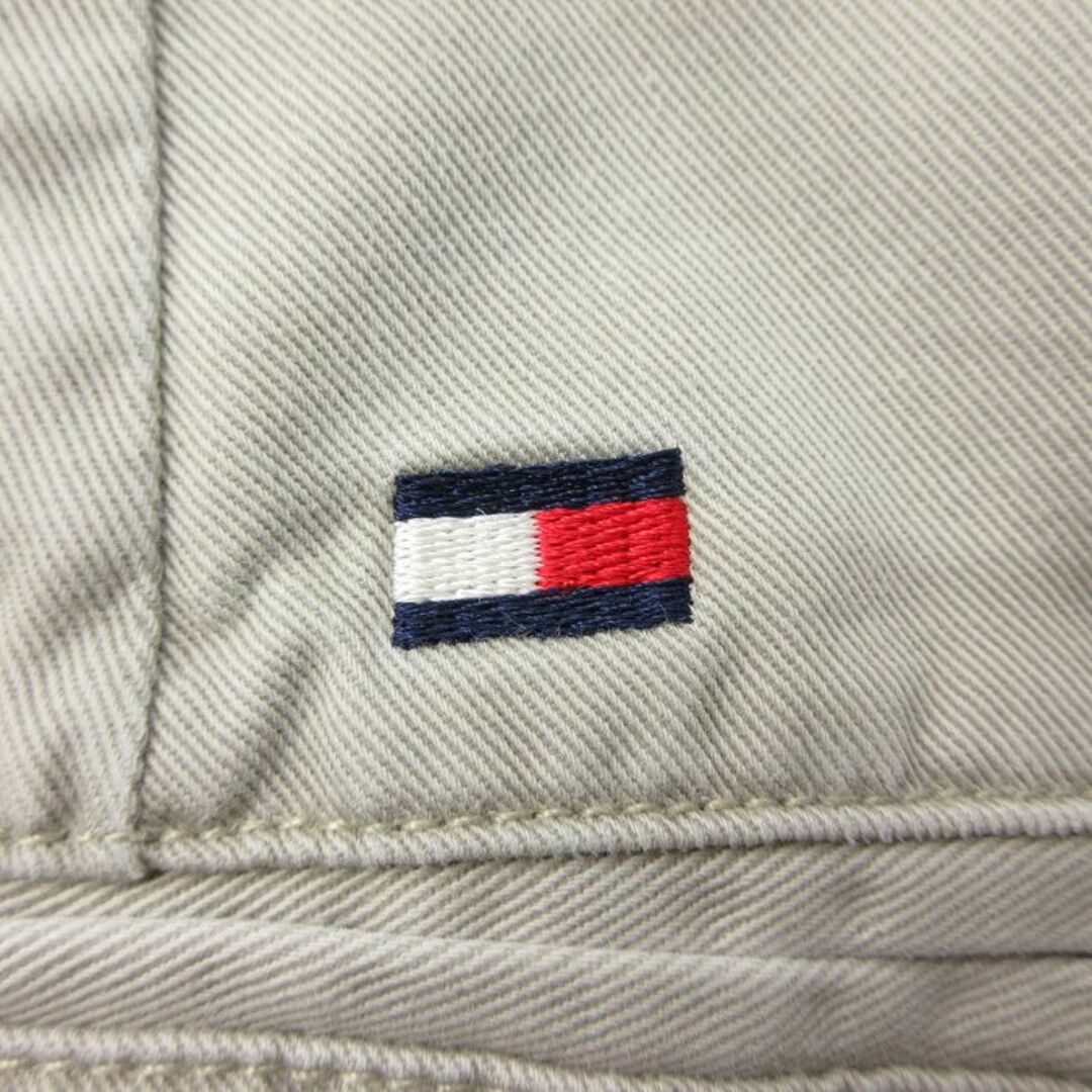 TOMMY HILFIGER(トミーヒルフィガー)のW33★古着 トミーヒルフィガー TOMMY HILFIGER ブランド ショート チノ パンツ ショーツ チノパン メンズ 90年代 90s ワンポイントロゴ コットン ベージュ カーキ 23apr19 中古 ボトムス 短パン ショーパン メンズのパンツ(ワークパンツ/カーゴパンツ)の商品写真