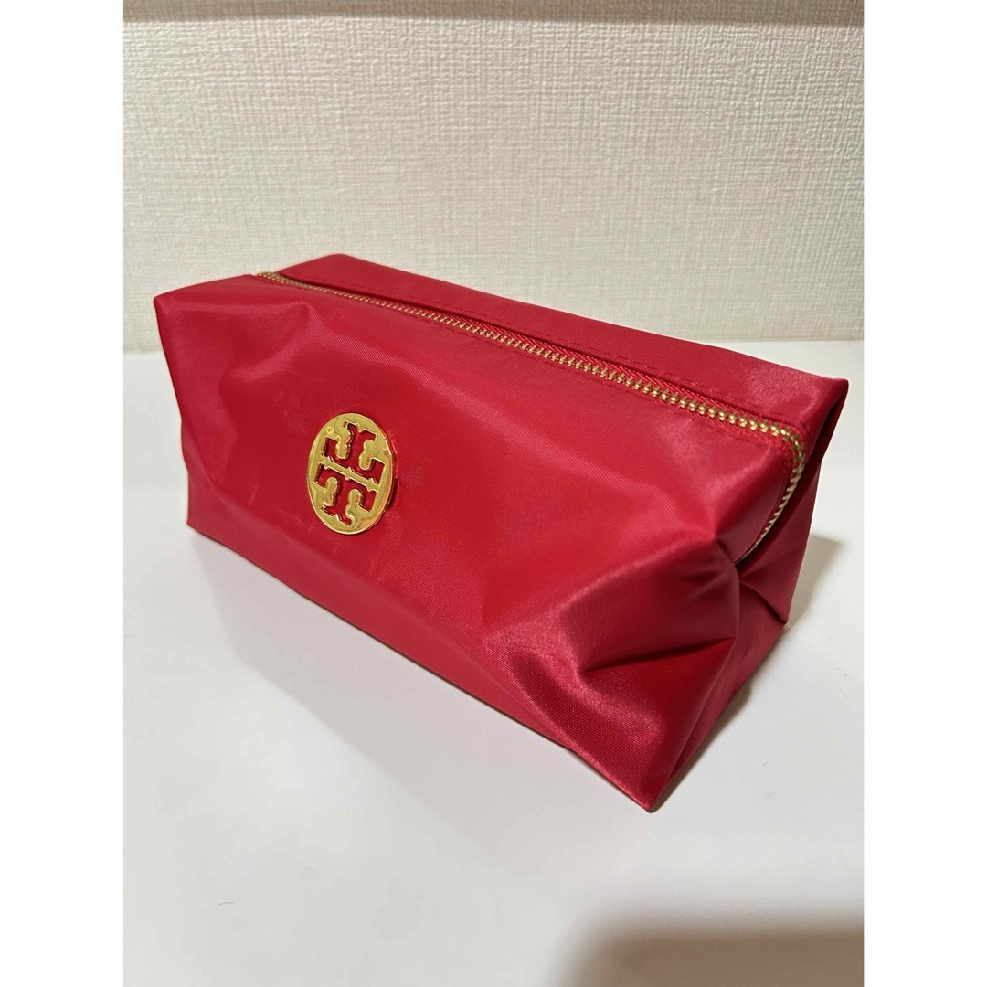 Tory Burch(トリーバーチ)の未使用品★トリーバーチ★ナイロンコスメポーチ、赤レッド レディースのファッション小物(ポーチ)の商品写真