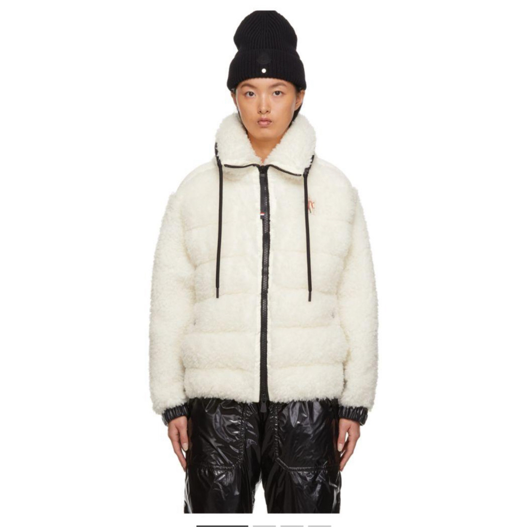 MONCLER(モンクレール)のMoncler 2022グルノーブル　jacket レディースのジャケット/アウター(テーラードジャケット)の商品写真