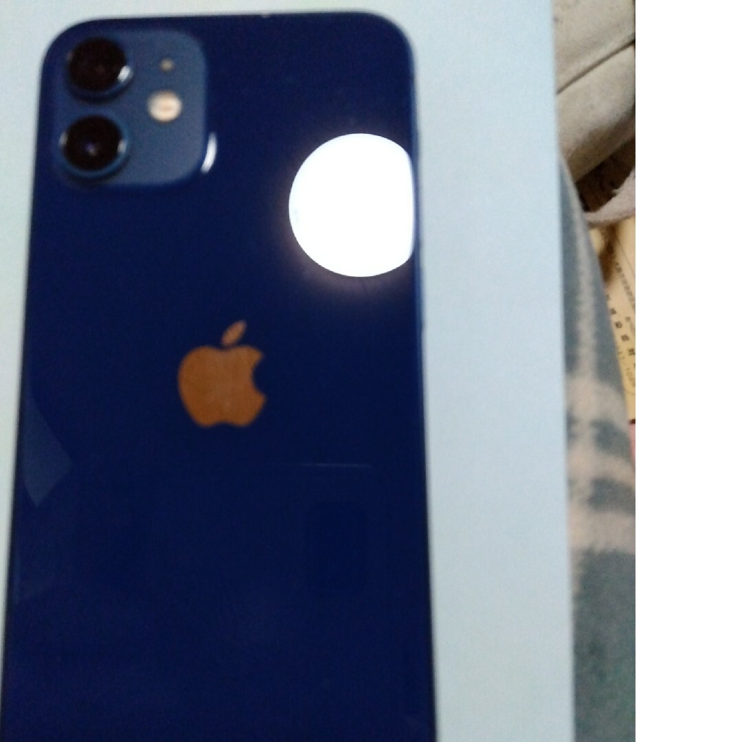 iPhone(アイフォーン)のアップル iPhone12 mini 128GB ブルー au最終値下げ本日のみ スマホ/家電/カメラのスマートフォン/携帯電話(スマートフォン本体)の商品写真