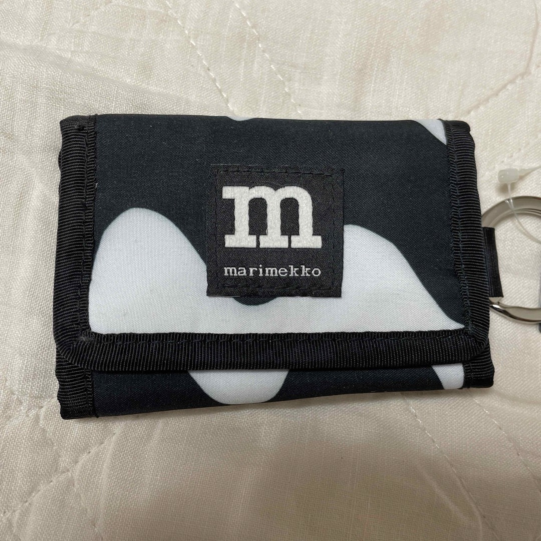 marimekko(マリメッコ)のマリメッコ　パース　コインケース　キーリング付き レディースのファッション小物(キーホルダー)の商品写真