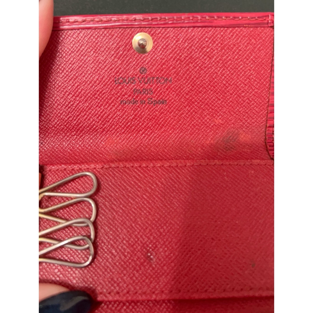 LOUIS VUITTON(ルイヴィトン)のルイヴィトン キーケース エピ 赤 メンズのファッション小物(キーケース)の商品写真