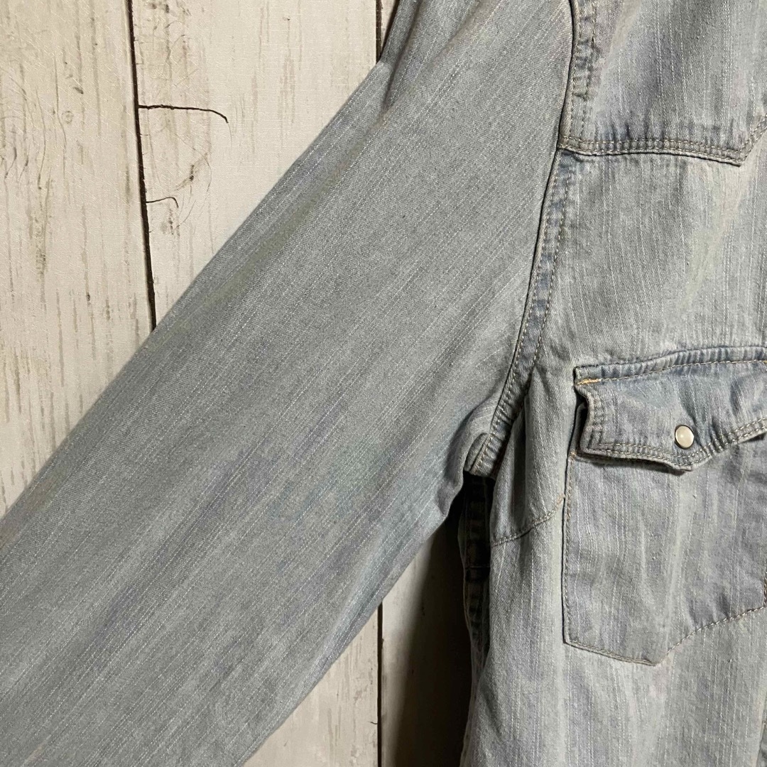 Levi's(リーバイス)のリーバイス 長袖ウエスタンデニムシャツ ライトカラー Z1095 メンズのトップス(シャツ)の商品写真