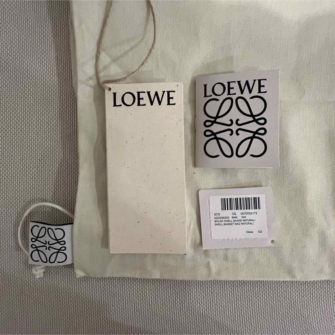 LOEWE(ロエベ)の【新品未使用】ロエベ　カゴバック　2023年購入 レディースのバッグ(かごバッグ/ストローバッグ)の商品写真