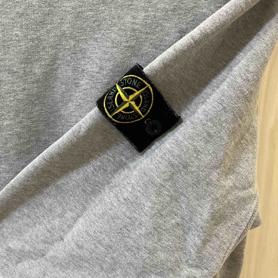 STONE ISLAND(ストーンアイランド)のstone island ストーンアイランド　スウェット メンズのトップス(スウェット)の商品写真