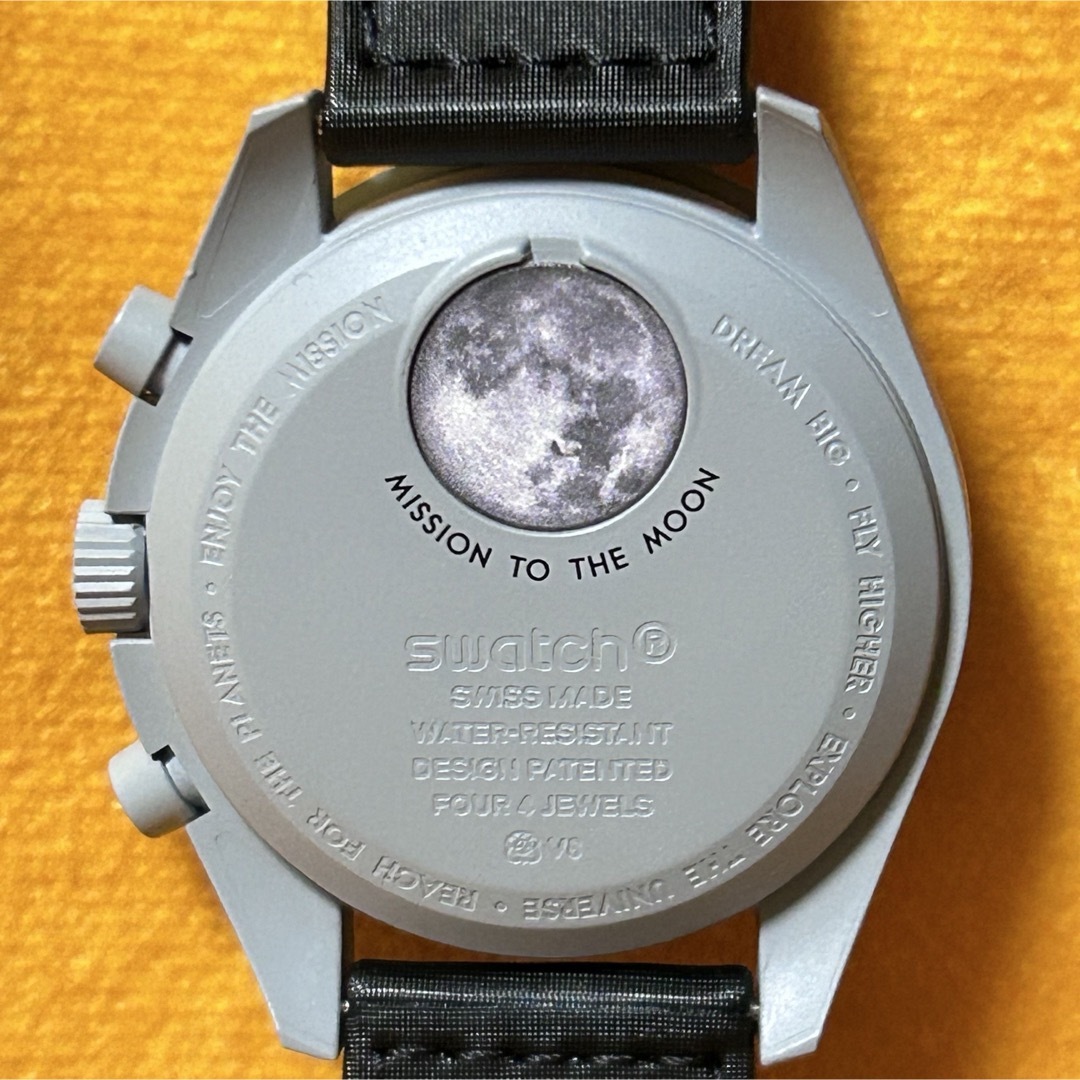 swatch(スウォッチ)のOMEGA × Swatch MISSION TO THE MOON メンズの時計(腕時計(アナログ))の商品写真