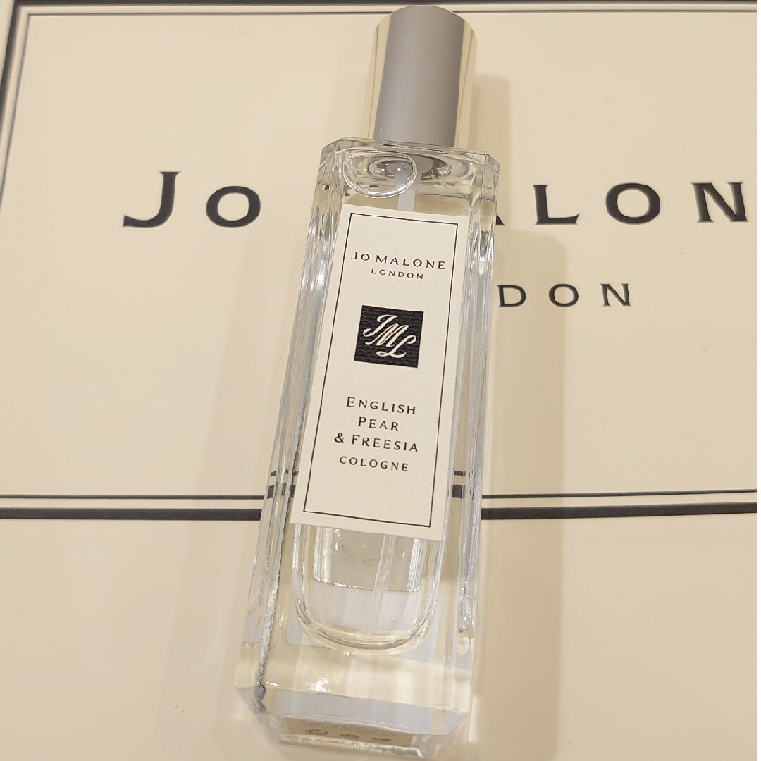 Jo Malone(ジョーマローン)のJo MALONE 新品未使用 イングリッシュペアー&フリージア 30ml コスメ/美容の香水(香水(女性用))の商品写真