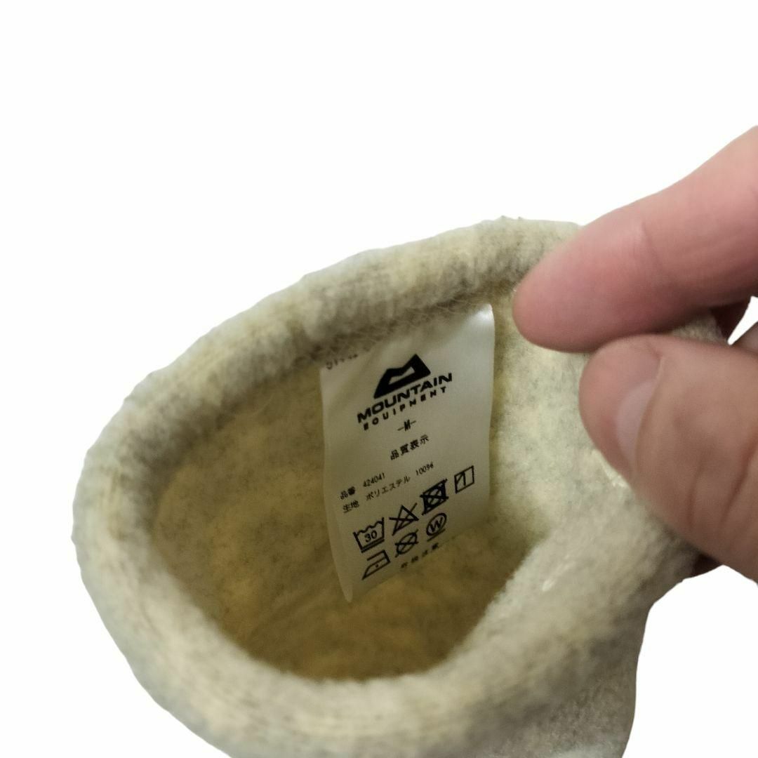 MOUNTAIN EQUIPMENT(マウンテンイクイップメント)の【新品】MOUNTAIN EQUIPMENT HAND WARMER Mホワイト スポーツ/アウトドアのアウトドア(登山用品)の商品写真