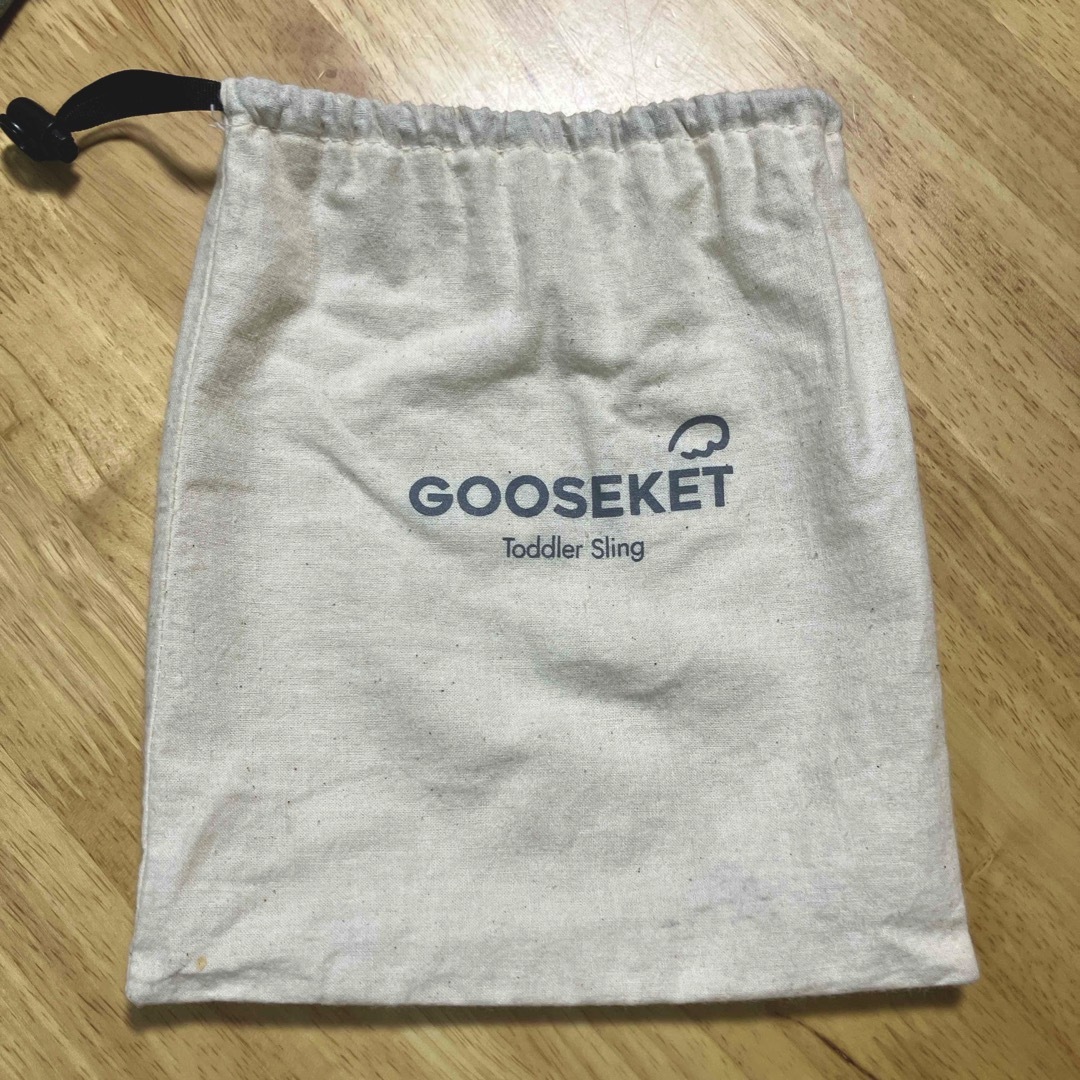 GOOSEKET(グスケット)のGOOSEKET 抱っこ紐 キッズ/ベビー/マタニティの外出/移動用品(抱っこひも/おんぶひも)の商品写真