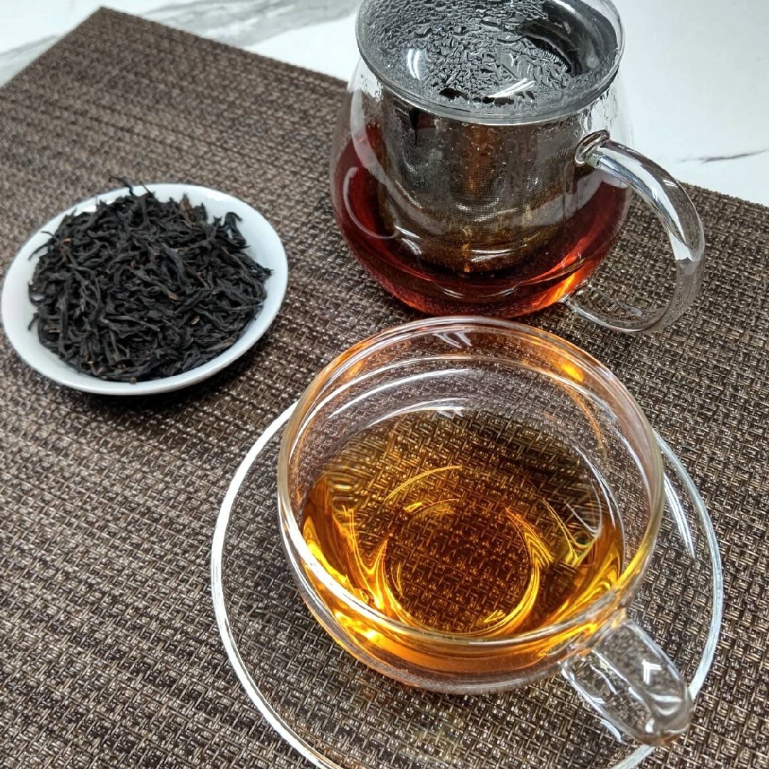 味多福 特選 工夫紅茶 80g　武夷紅茶 正山小種 茶葉 食品/飲料/酒の飲料(茶)の商品写真