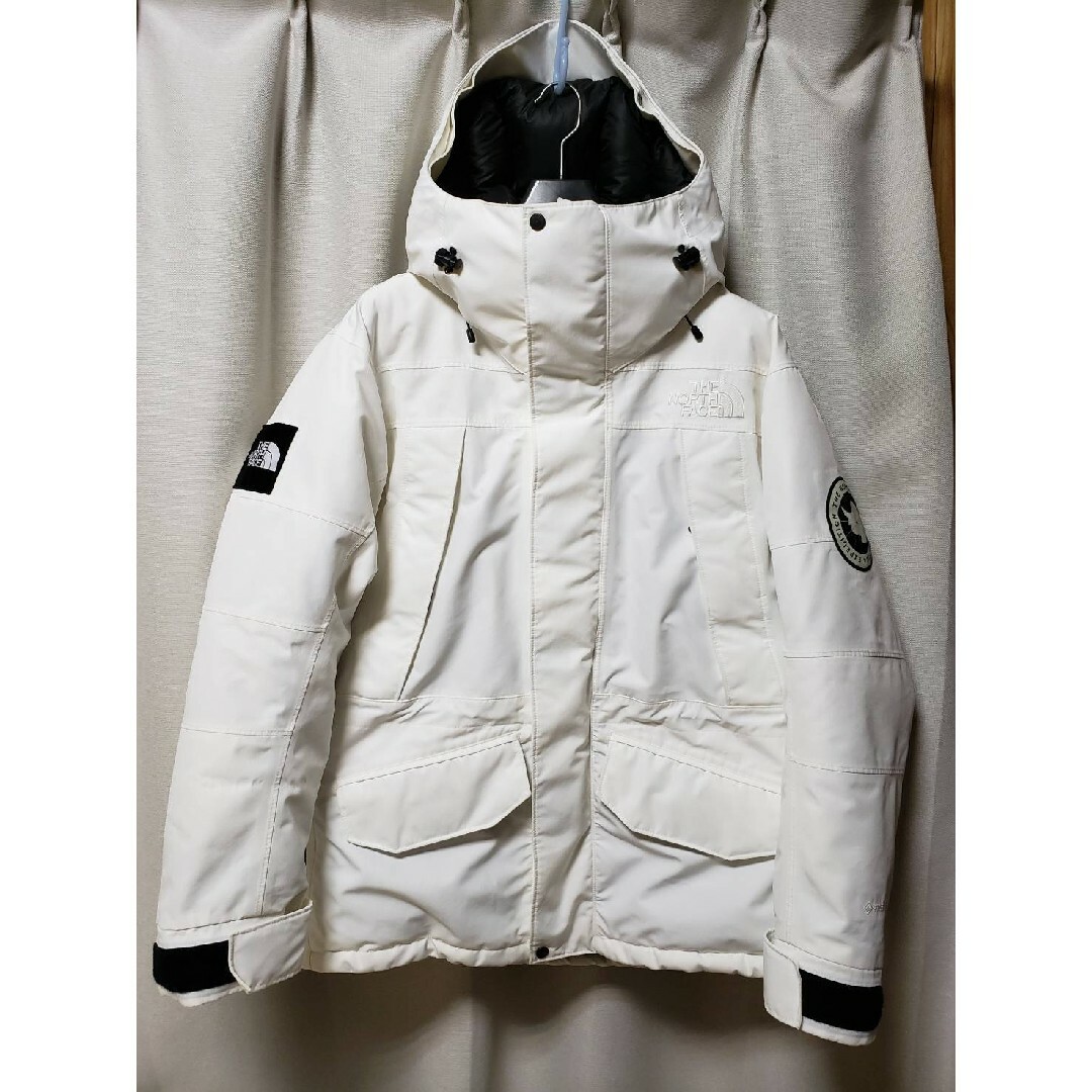 THE NORTH FACE(ザノースフェイス)のTHE NORTH FACE（ザノースフェイス）Undyed Antarcti メンズのジャケット/アウター(ダウンジャケット)の商品写真