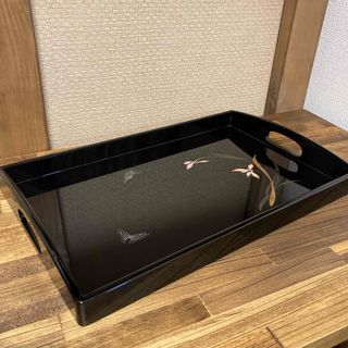 お盆 長手盆 蝶 蘭 ラン おぼん 黒(テーブル用品)