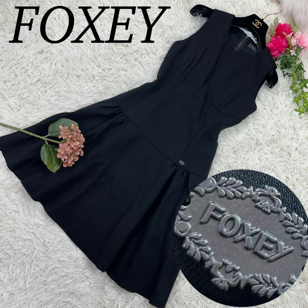 FOXEY - フォクシー レディース Mサイズ 膝丈ワンピース ロゴプレート