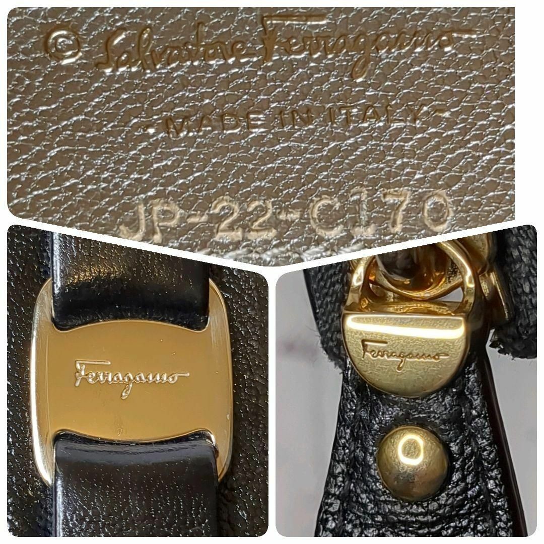 Salvatore Ferragamo(サルヴァトーレフェラガモ)の【美品】フェラガモ L字型ファスナー ヴァラリボン 羊革 ゴールドロゴ 黒 レディースのファッション小物(財布)の商品写真