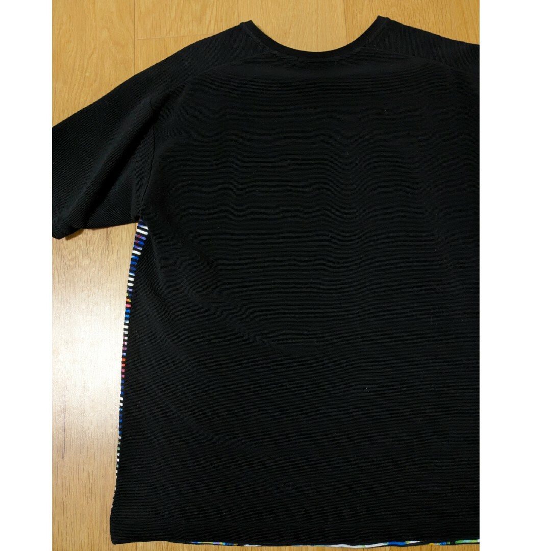 ISSEY MIYAKE(イッセイミヤケ)の極美品　イッセイミヤケ　Tシャツ　ボーダー　マルチパターン　サイズ2  M〜L メンズのトップス(Tシャツ/カットソー(半袖/袖なし))の商品写真