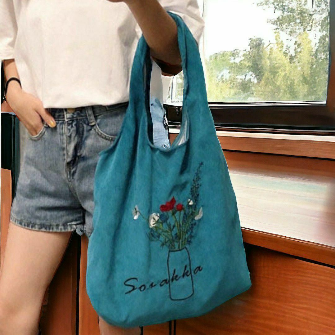 トートバッグ《グリーン》フラワー刺繍 花柄 コーデュロイ 韓国カジュアル 軽量 レディースのバッグ(エコバッグ)の商品写真