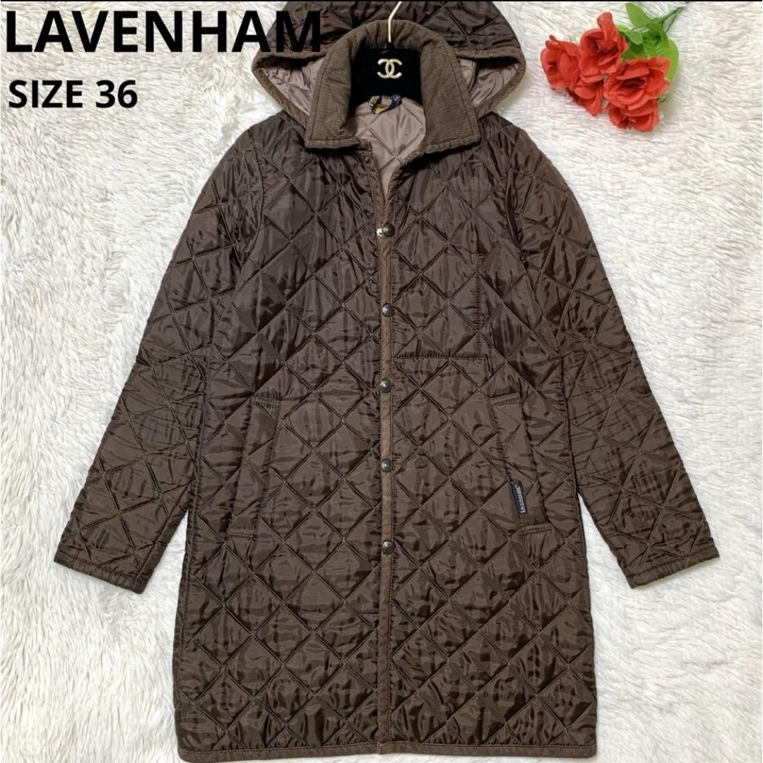 LAVENHAM(ラベンハム)の【美品】LAVENHAM 英国製 2WAY キルティングロングコート フード着脱 レディースのジャケット/アウター(ロングコート)の商品写真