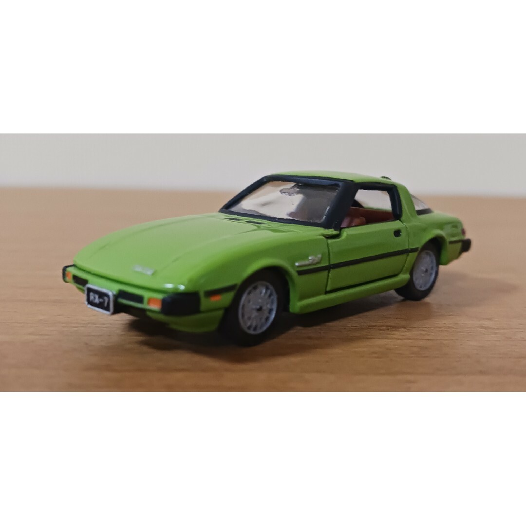 トミカ　マツダ　サバンナ　RX-7 エンタメ/ホビーのおもちゃ/ぬいぐるみ(ミニカー)の商品写真