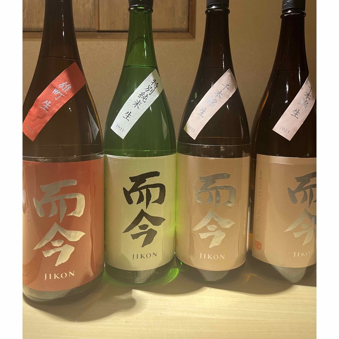 而今(ジコン)の而今　雄町1特別純米1　千本錦2　1800ml じこん 食品/飲料/酒の酒(日本酒)の商品写真