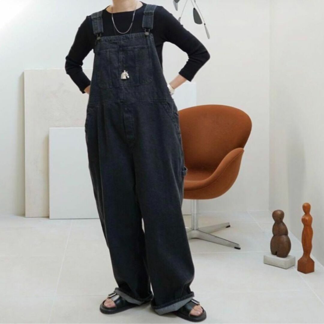 ARGUE(アギュー)のARGUE OVERSIZED LADY OVERALL DENIM BLACK レディースのパンツ(サロペット/オーバーオール)の商品写真