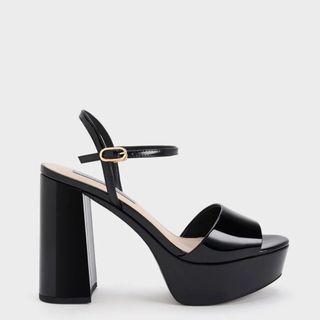 チャールズアンドキース(Charles and Keith)のCHARLES & KEITH🌼ピープトゥ プラットフォームサンダル(サンダル)