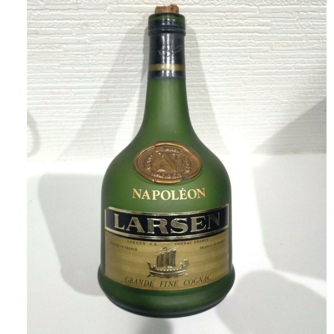 ナポレオン　空き瓶　コニャック　ラーセン　古酒　ブランデー　レトロ　フランス 食品/飲料/酒の酒(ブランデー)の商品写真