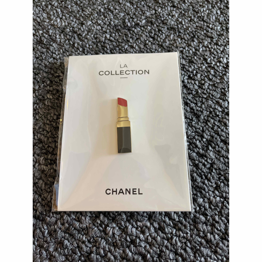 CHANEL(シャネル)のCHANEL シャネル　リップ　ピンバッジ　未使用 コスメ/美容のコスメ/美容 その他(その他)の商品写真