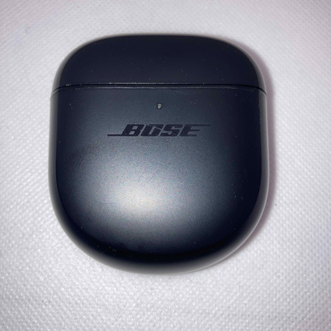 BOSE(ボーズ)のBose QuietComfort Earbuds ii 充電ケース　黒 スマホ/家電/カメラのオーディオ機器(ヘッドフォン/イヤフォン)の商品写真